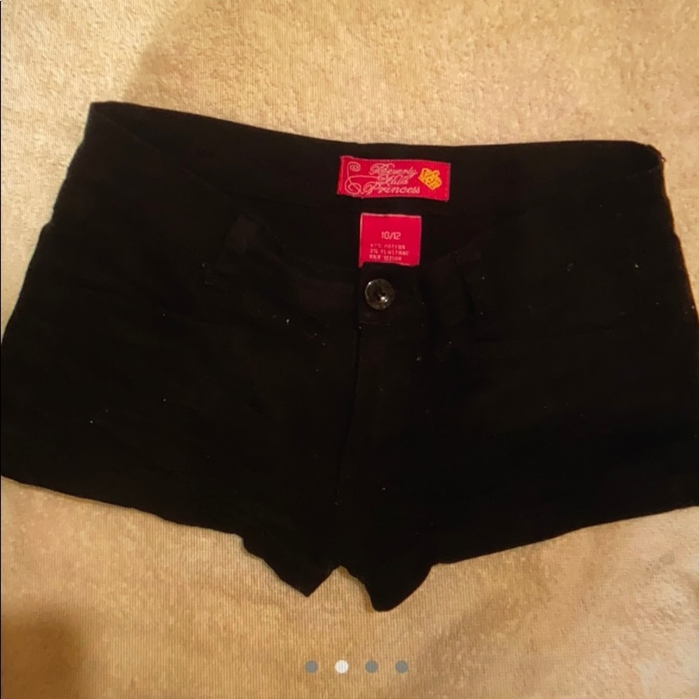 Mini Black Shorts 🖤
